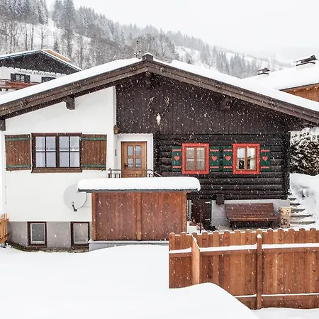 Chalet Appartement Alpenherz * Saalbach-Hinterglemm